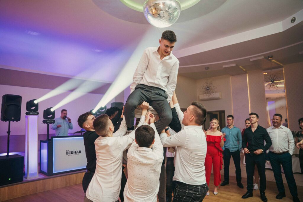 18 urodziny tort